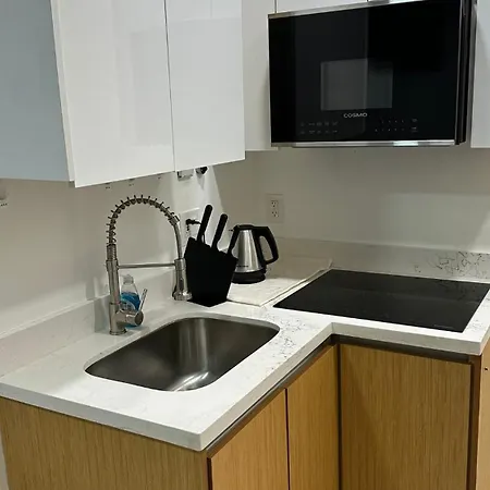 103 Miami Shared Rooms For Men Central Comfortable, Affordable-3